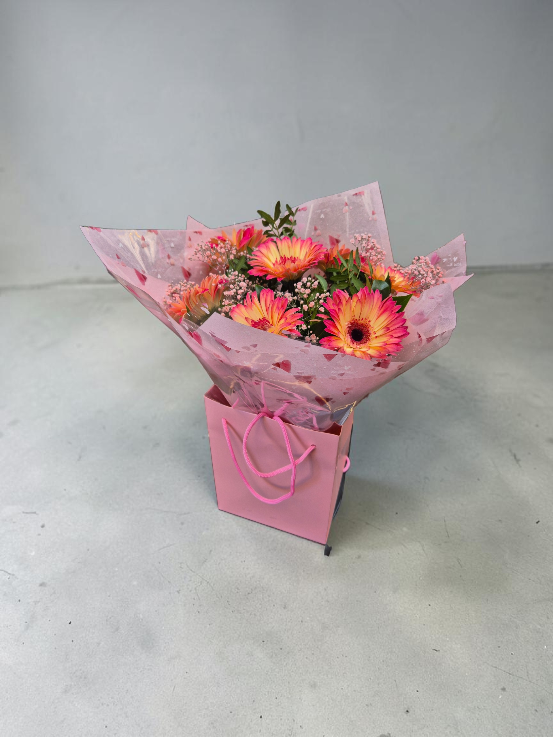 £15 Gerbera Aqua Bouquet Bag Weekly Special